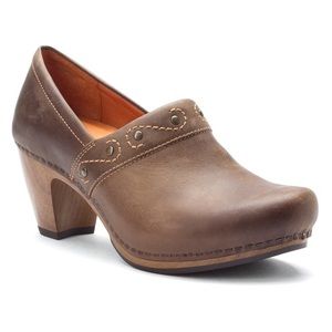 Dankso size 39 (7.5)